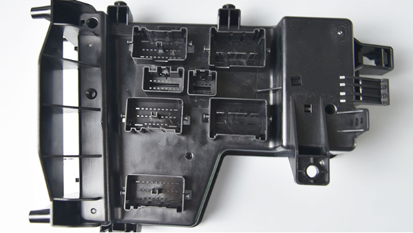 細說汽車注塑件的發展歷程